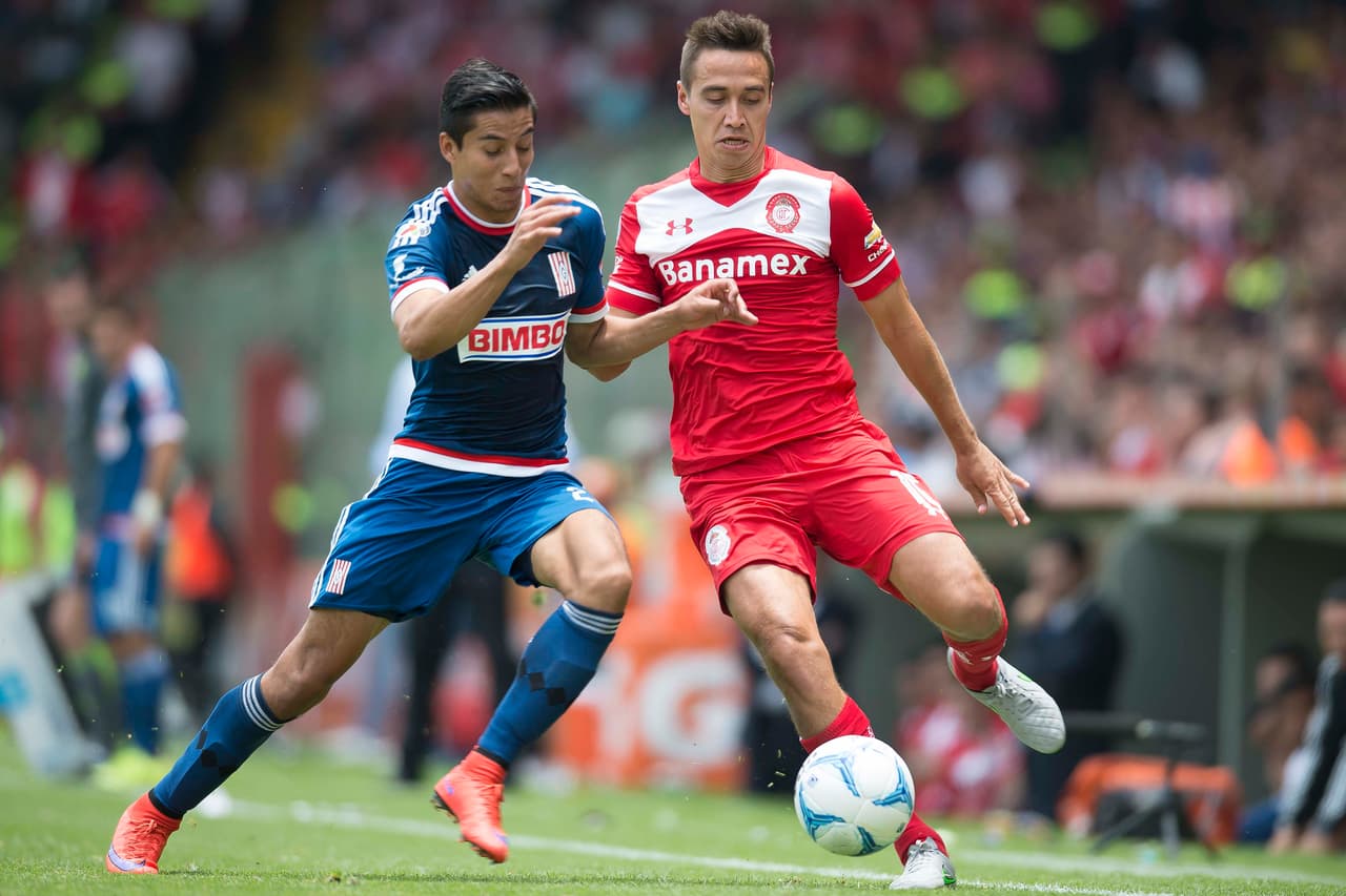 Carlos Rodríguez fue de los elementos destacados del juego entre Toluca vs. Chivas, la actuación del lateral fue fundamental para que los tapatíos sólo tuvieran un gol a favor.