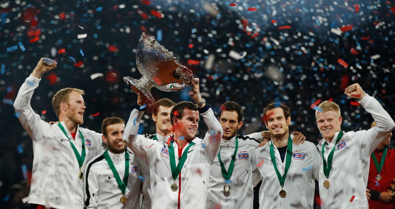 Andy Murray le da a Gran Bretaña su décimo título de Copa Davis - Este es el décimo título de Copa Davis que gana Gran Bretaña, el primero desde hace 79 años, y se coloca como tercer país con mayor número de triunfos en esta competición, después de Estados Unidos, con 32 y Australia, con 28. Francia ha ganado nueve, Suecia, siete, y España 5, entre los más laureados.