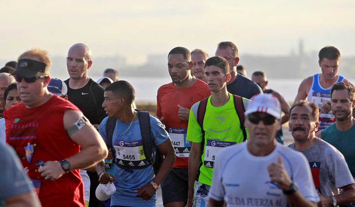 Will Smith fue uno de los mil 400 extranjeros que tomó la partida en la competencia de atletismo anual en la capital cubana.
