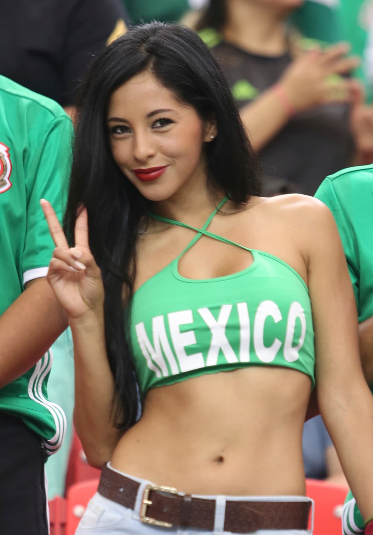 La afición mexicana ya pintó de tricolor las cercanías del Georgia Dome para disfrutar del México vs. Paraguay.