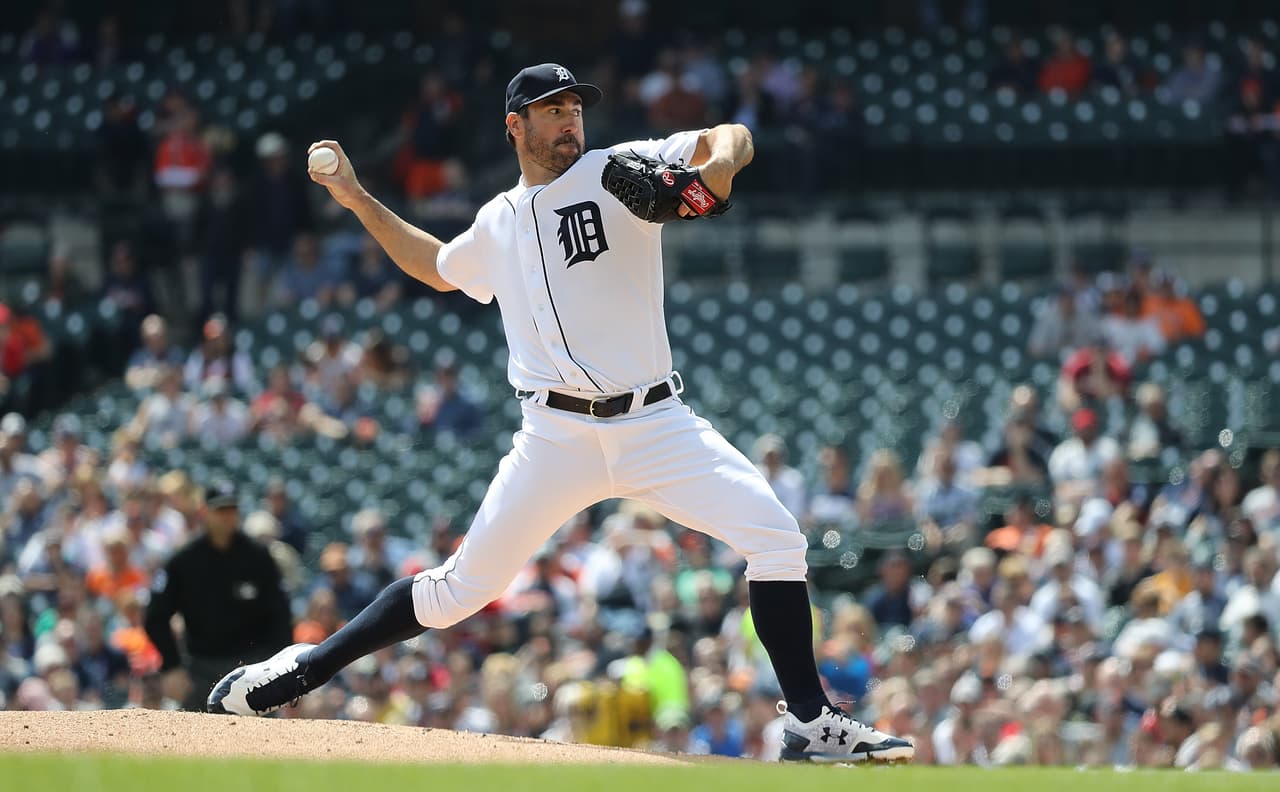 BOS 1 – 2 DET: Duelazo de pitcheo. Justin Verlander tiró 7 entradas de una carrera sucia pero se fue sin decisión.