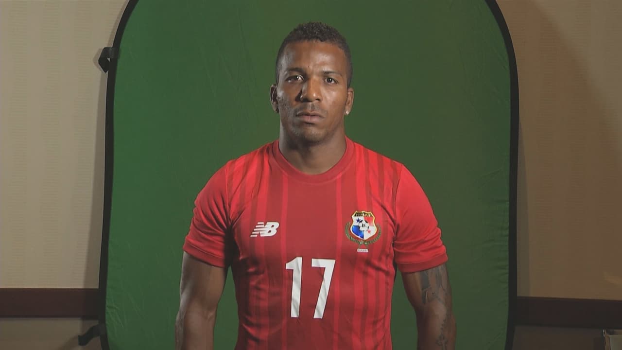 17 Luis Hernández: Metió la pierna fuerte, mostró fuerza y velocidad, fue superado en algunas ocasiones, pero en general se vio bien. Calificación: 8