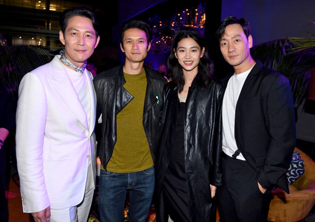 La modelo y también actriz de la serie Jung Ho-yeon se llevó una muy grata sorpresa en Los Angeles.
<br>