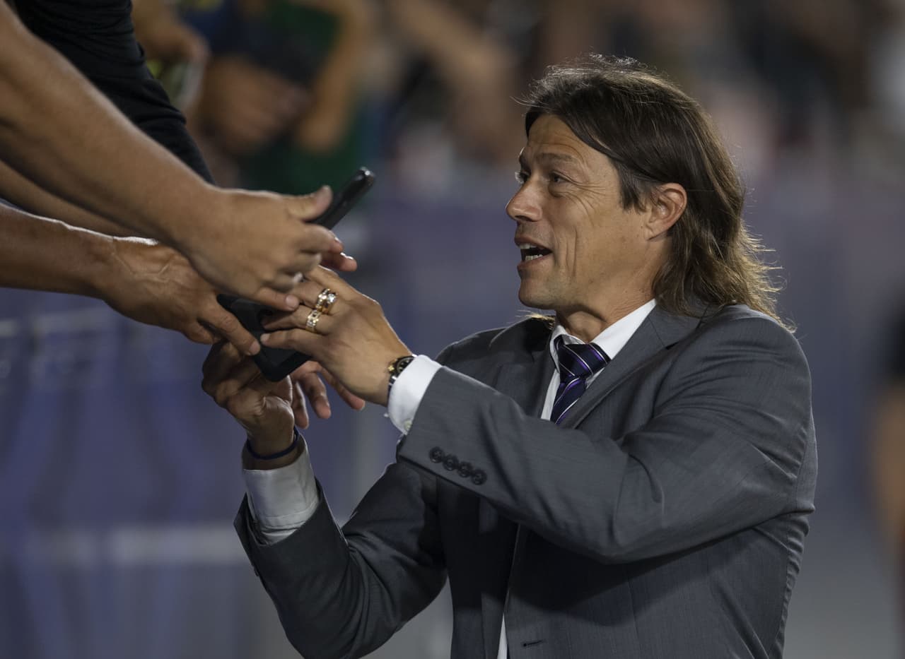  Almeyda reconoce que se quedó con las ganas de dirigir a Chile