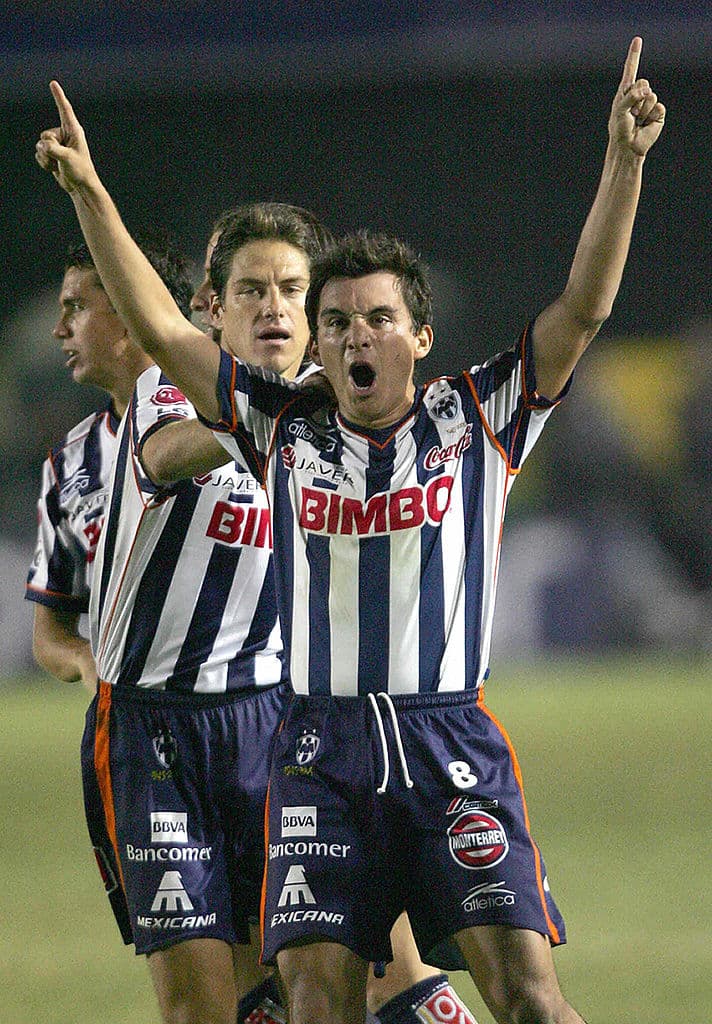 Luis Pérez se reintegra a Rayados