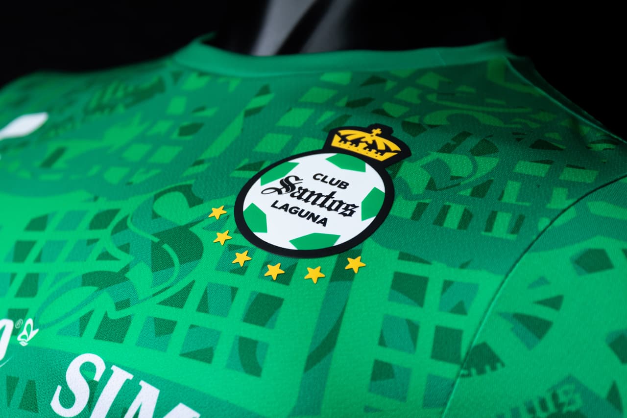 Usaron la temática del papel picado.