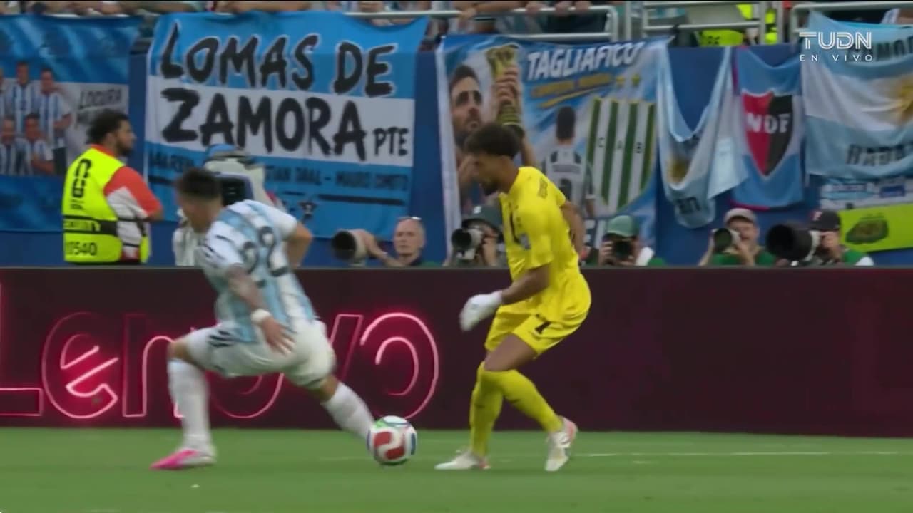 ¡Jugadas de lujo de Vozinha! Recorte brutal a Lautaro