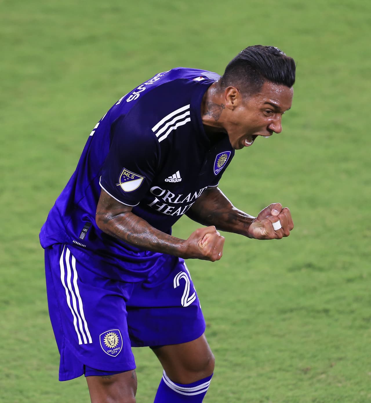 Semana a semana aparece en la defensa del equipo ideal. Antonio Carlos, de Orlando City SC, vuelve a dar el presente.
<br>