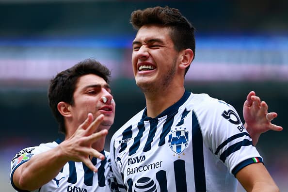 César Montes marcó el primer tanto del encuentro al minuto 16 y puso contra la pared a los celestes.