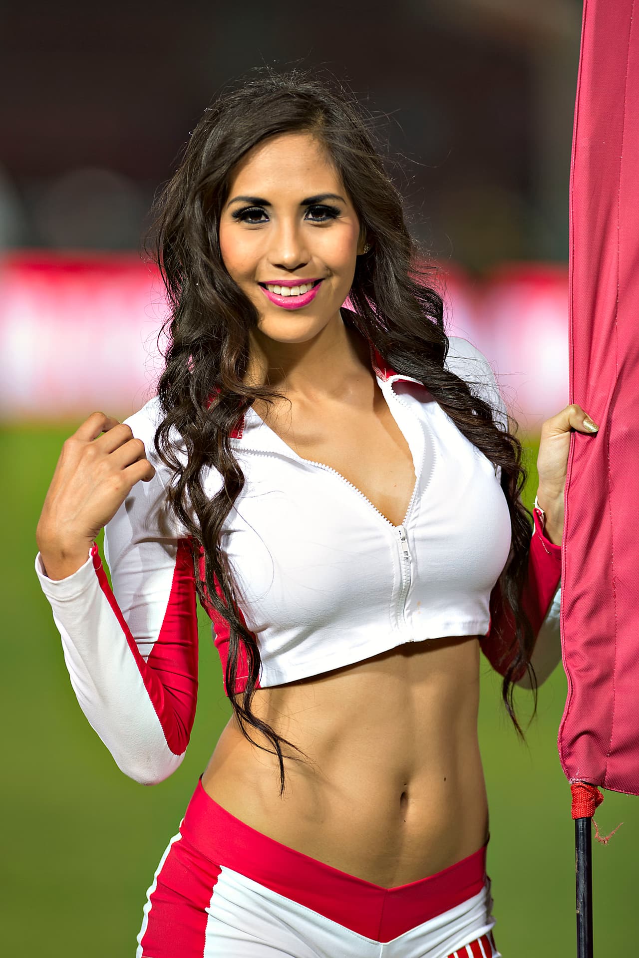 La belleza de las porristas en la fecha 6