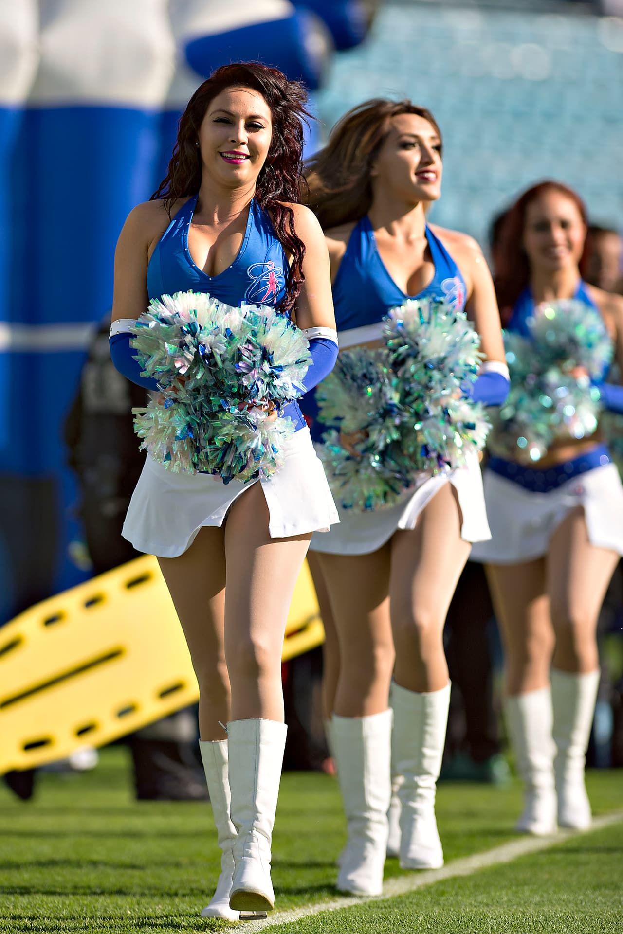 La belleza de las porristas en la fecha 6