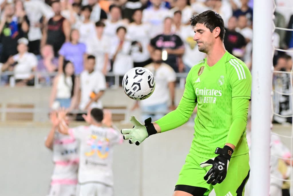 Thibaut Courtois se rompe su otra rodilla y es baja el resto de la temporada