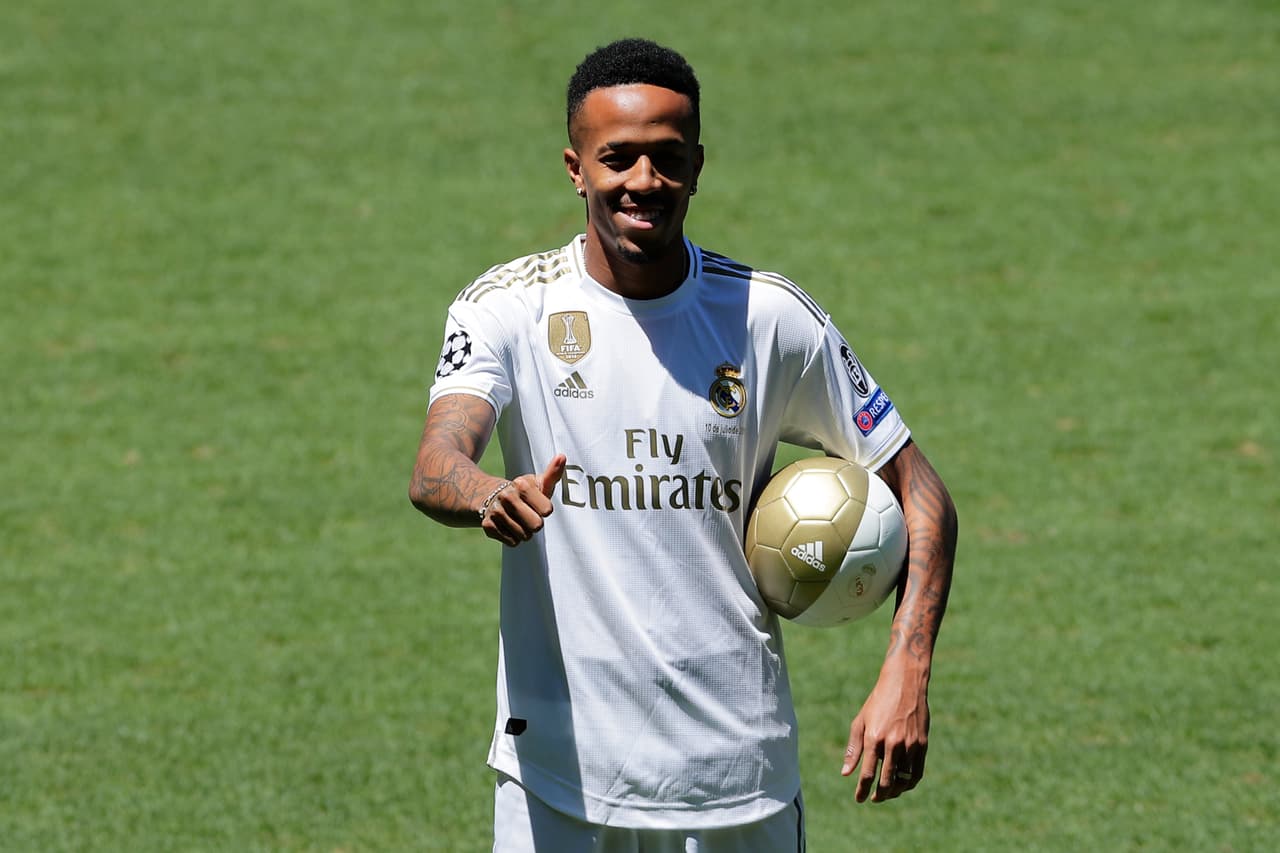 Militao €50 millones. El defensa más caro que ha fichado el Real Madrid es el brasileño Militao, también proveniente del Porto. Se espera que sea el sustituto de Sergio Ramos.
