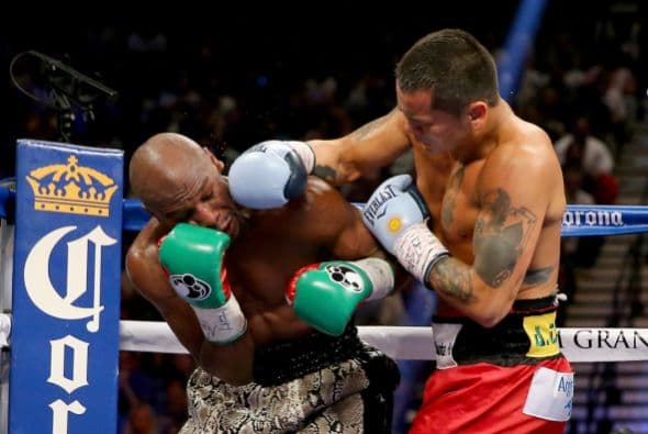 El ataque de Maidana por momentos era desordenado.