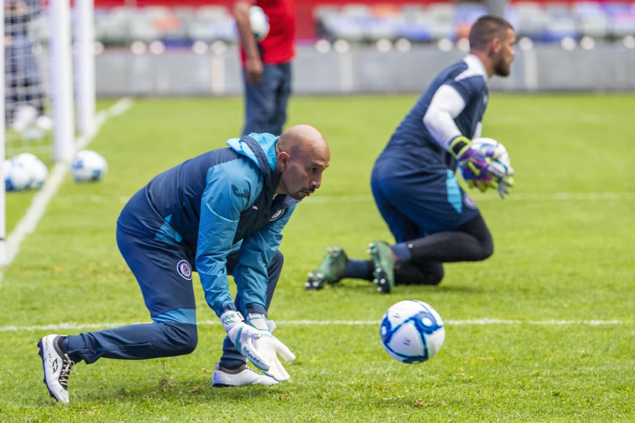 A sus 46 años, el 'Conejo' Pérez muestra gran condición física.