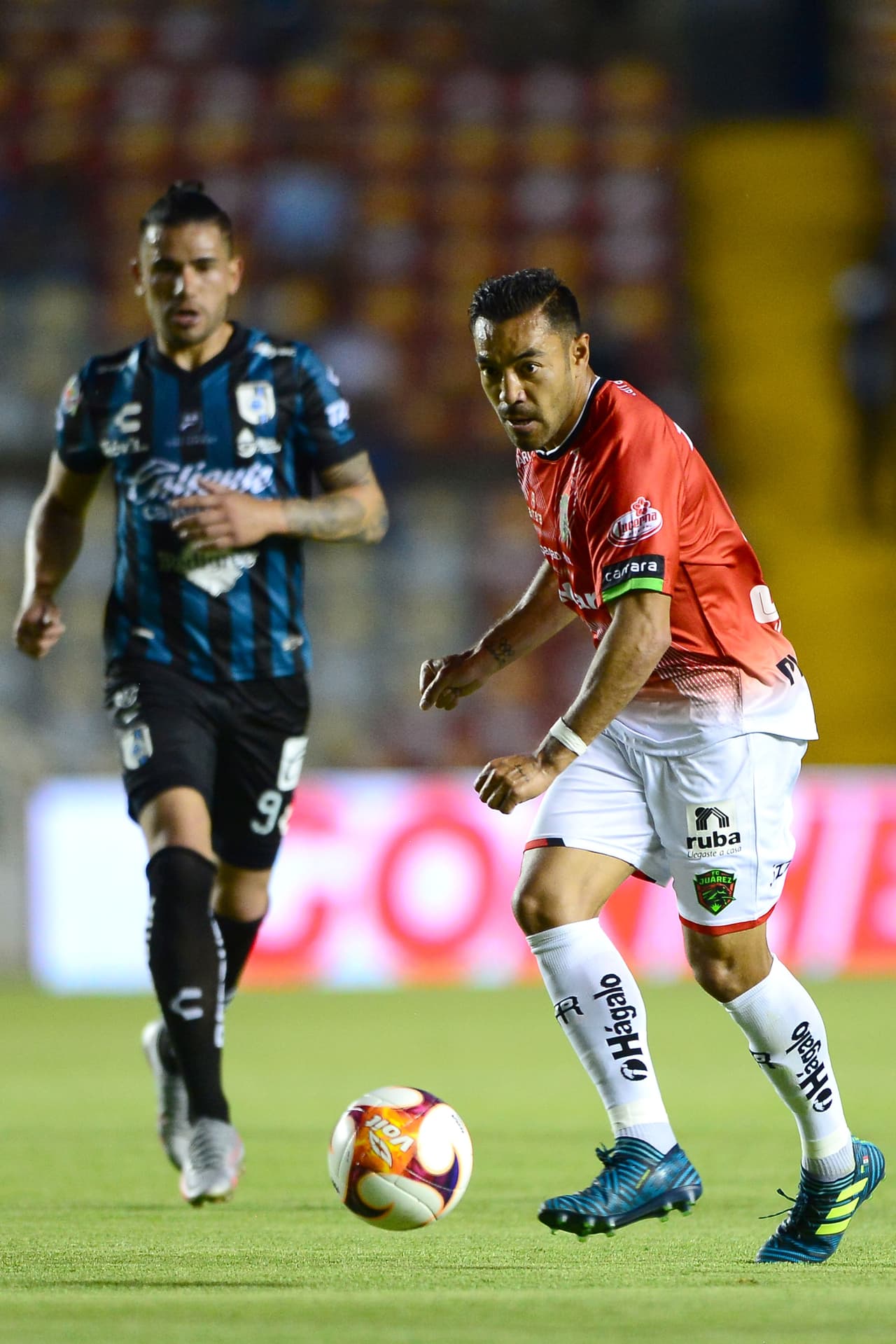 Marco Fabián tuvo un disparo peligroso y nada más.