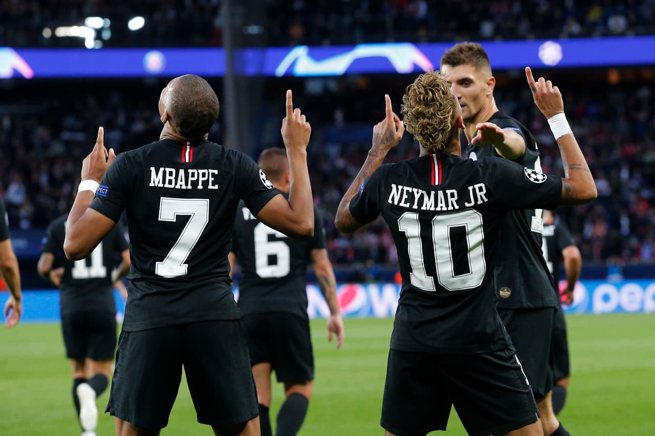 En Francia afirman que hay un ‘bullying’ deportivo de Neymar y Mbappé hacia Cavani