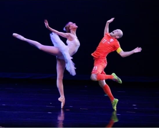 ¿Y qué ha sido de Arjen Robben? A un año de su famoso clavado que desencadenó el 'No era penal', revive algunos de los mejores memes de la 'caída' del jugador holandés.