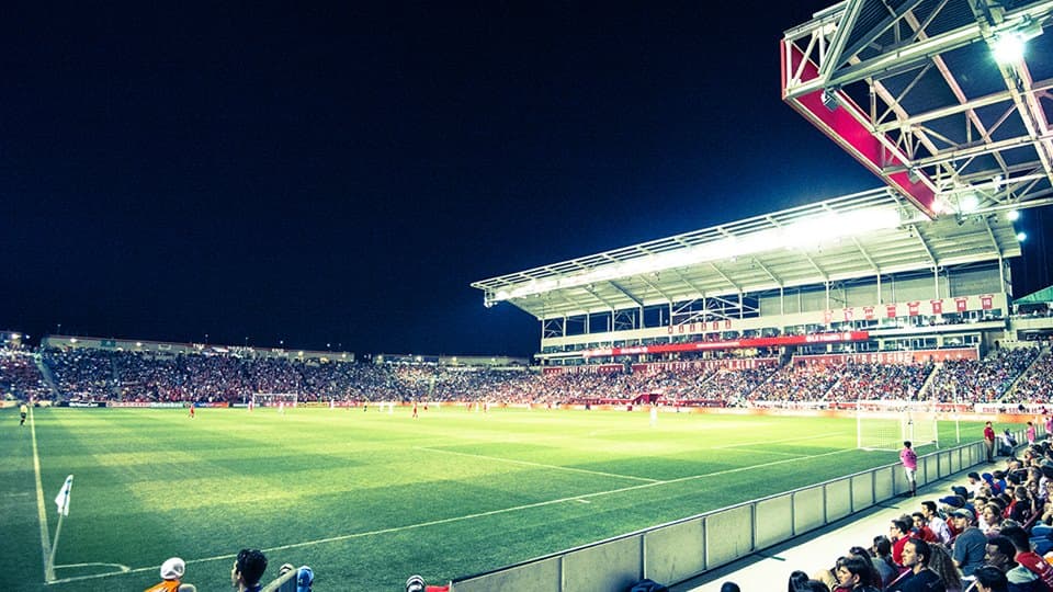 Se trata de un complejo con capacidad para 20.000 espectadores, ubicado en la localidad de Bridgeview, en las afueras de la ciudad de Chicago.