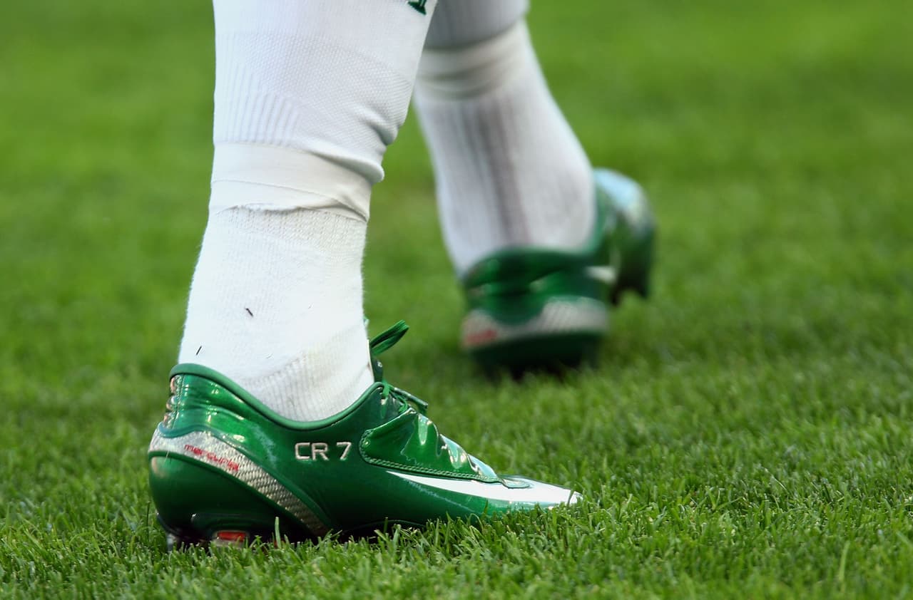 Estas botas las usó CR7 en la Eurocopa del 2008 en cotejo ante República Checa.