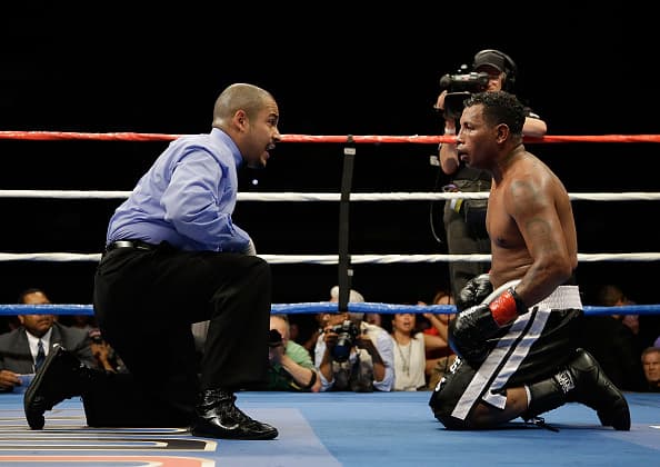 Mayorga reclamó un golpe bajo para cerrar el show con más show.