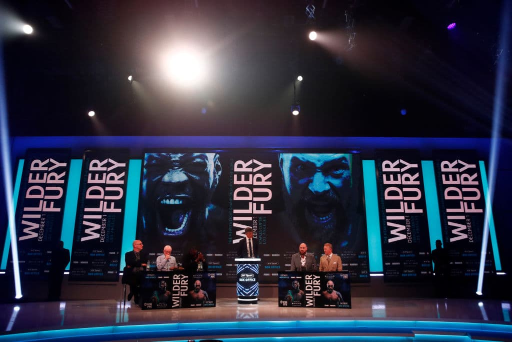 Tal y como lo anunciaron hace semanas hoy es toda una realidad: el 1 de diciembre se medirán Deontay Wilder y Tyson Fury por el cinturón de los pesados del Consejo Mundial de Boxeo.