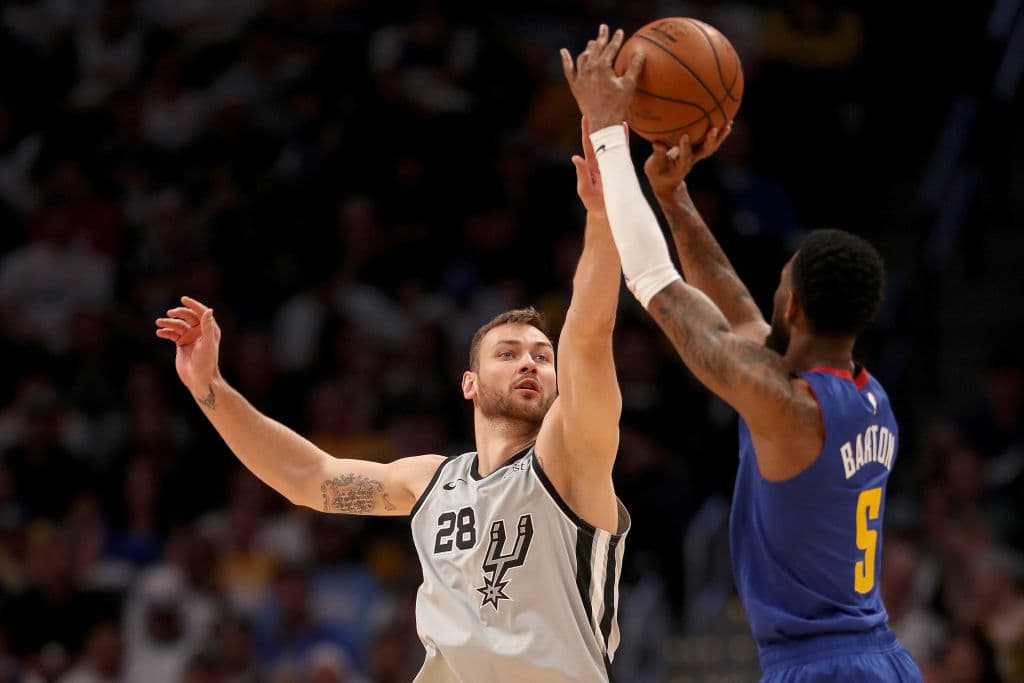 Lo mejor del Juego 5 de la serie de Playoffs de la Conferencia del Oeste entre los Denver Nuggets y los San Antonio Spurs en Pepsi Center en imágenes.