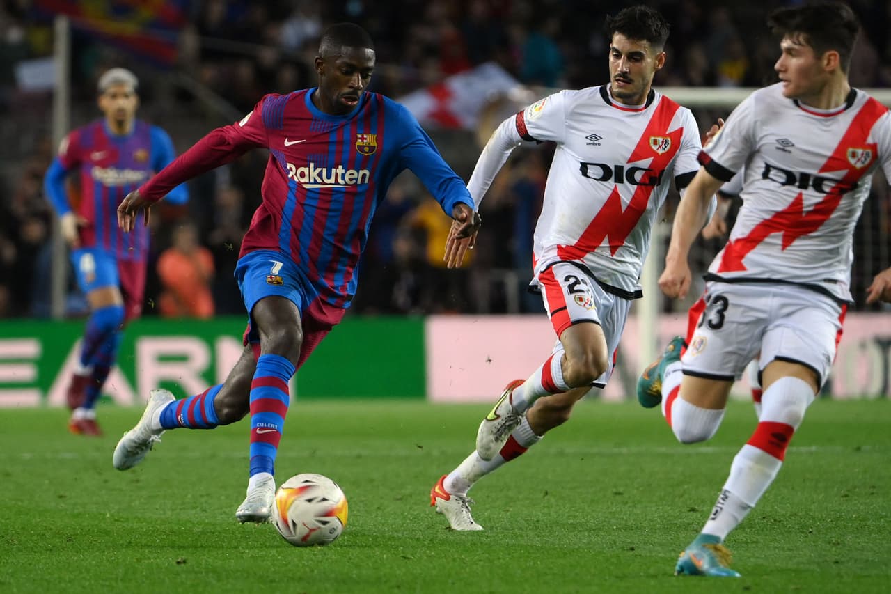 Un gol de Álvaro García al inicio del partido fue suficiente para el triunfo del Rayo Vallecano en Camp Nou ante el Barcelona que encamina el alirón del Real Madrid en LaLiga de España.