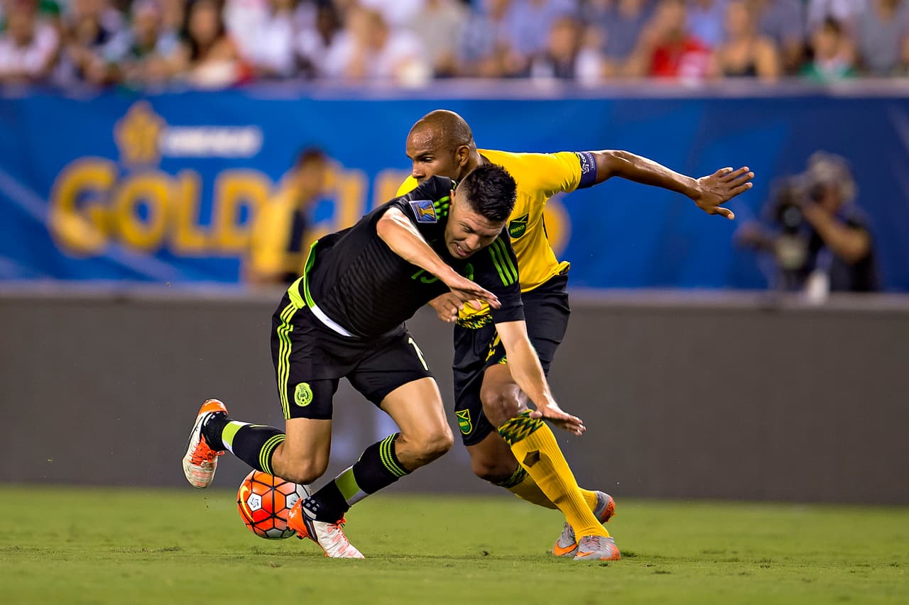 En el mediocampo estaba Rodolph Austin, jugador del Brondby de Dinamarca, que tampoco fue tenido en cuenta para esta Copa.