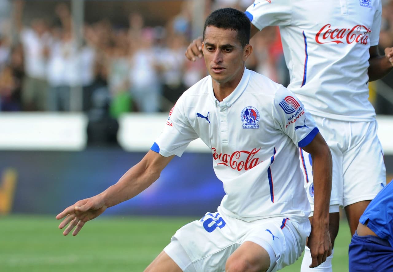 El Olimpia vence al Real España y sigue líder en Honduras