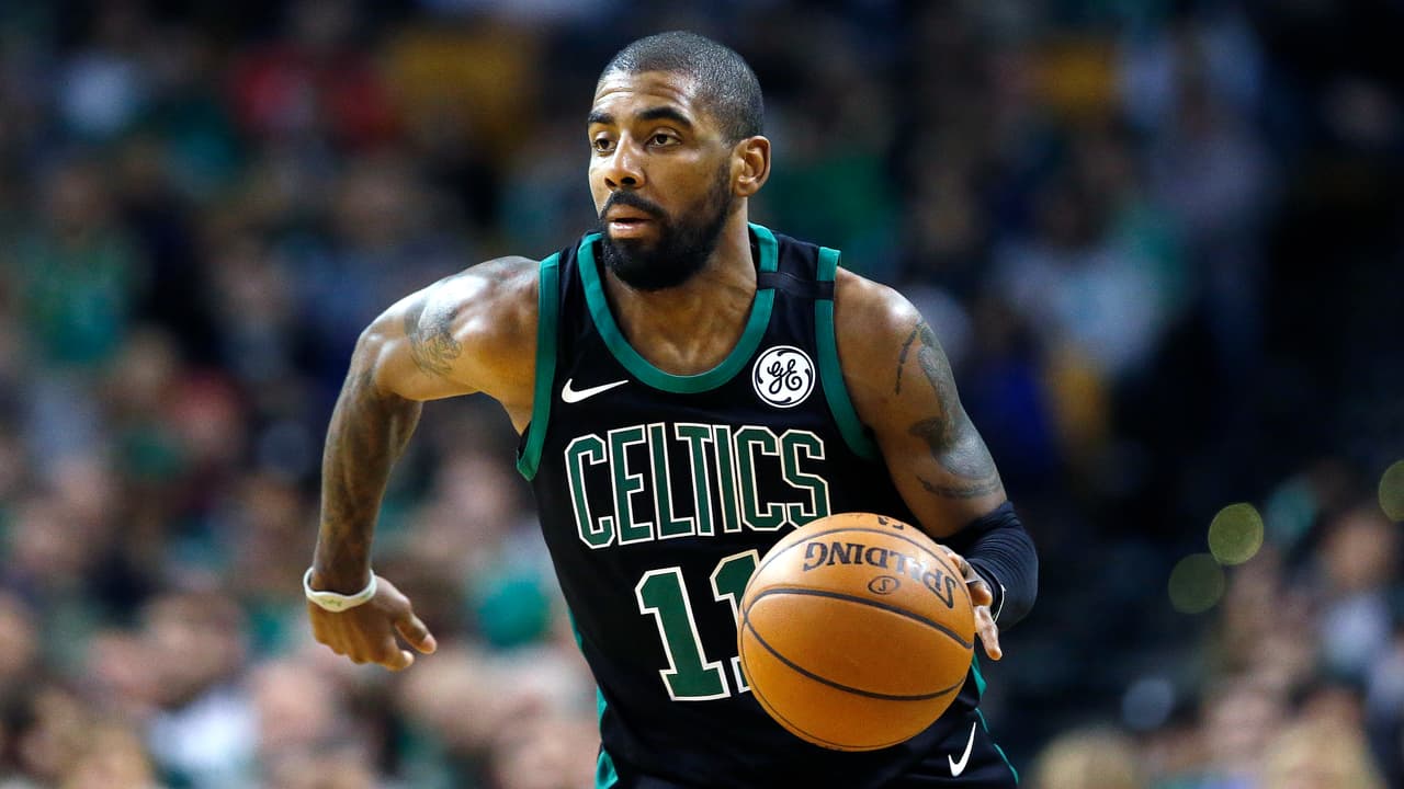 El base Kyrie Irving de los Boston Celtics.