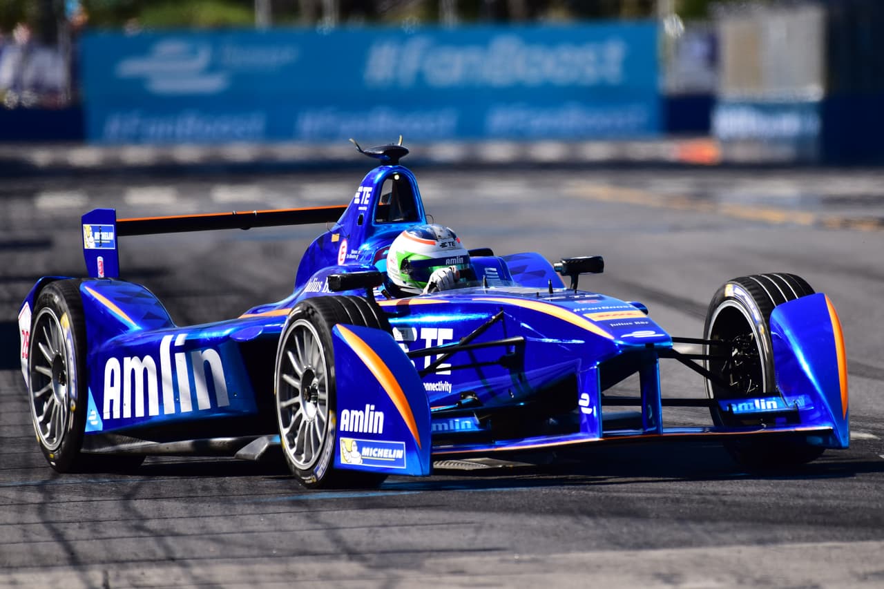 Sauber suspendió por problemas financieros el trabajo con la piloto suiza de 28 años, que también compitió en la IndyCar y ha estado en Fórmula E los últimos dos años.