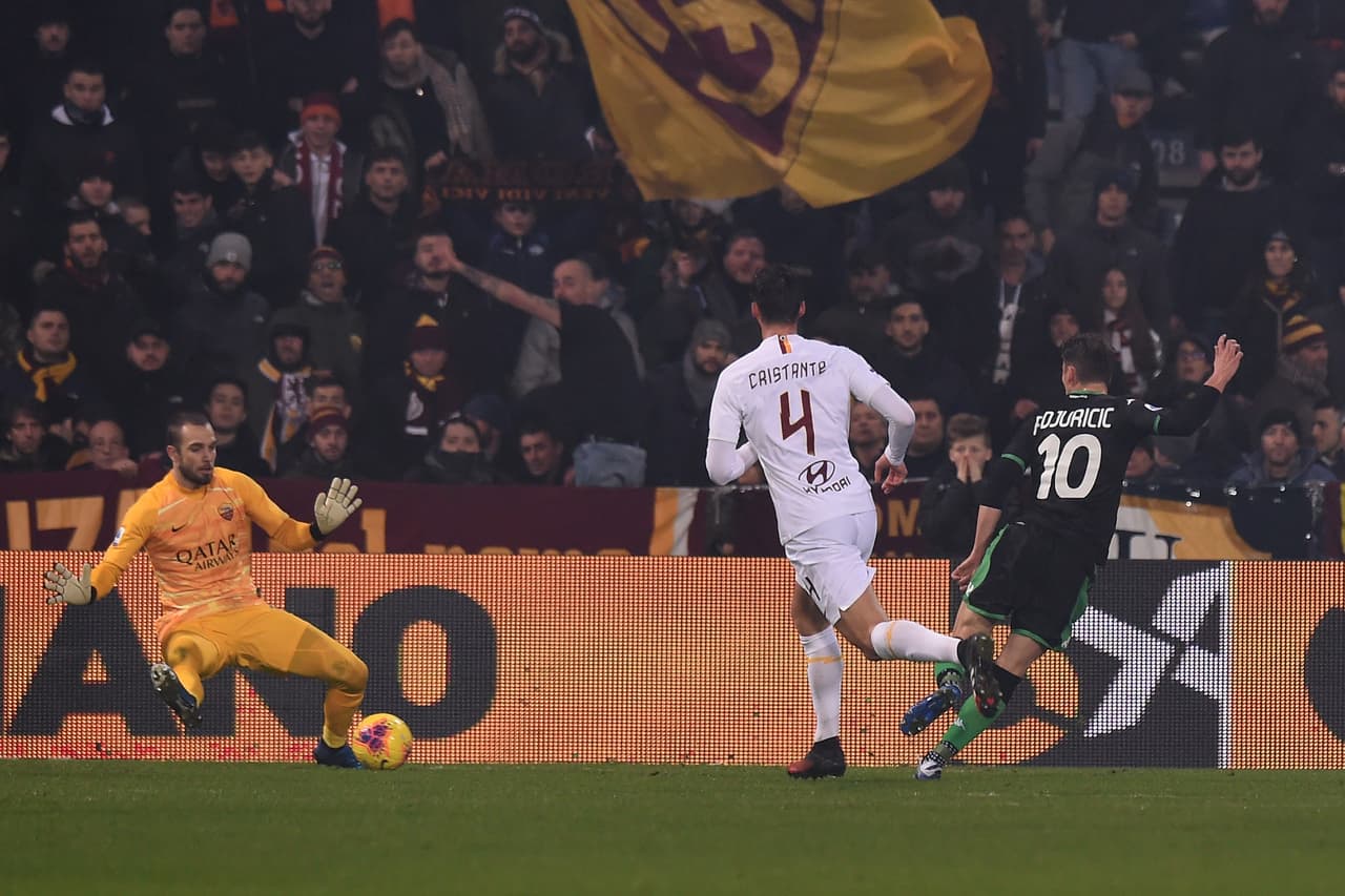 Sassuol le pasó por encima a AS Roma tras golearlo 4-2.