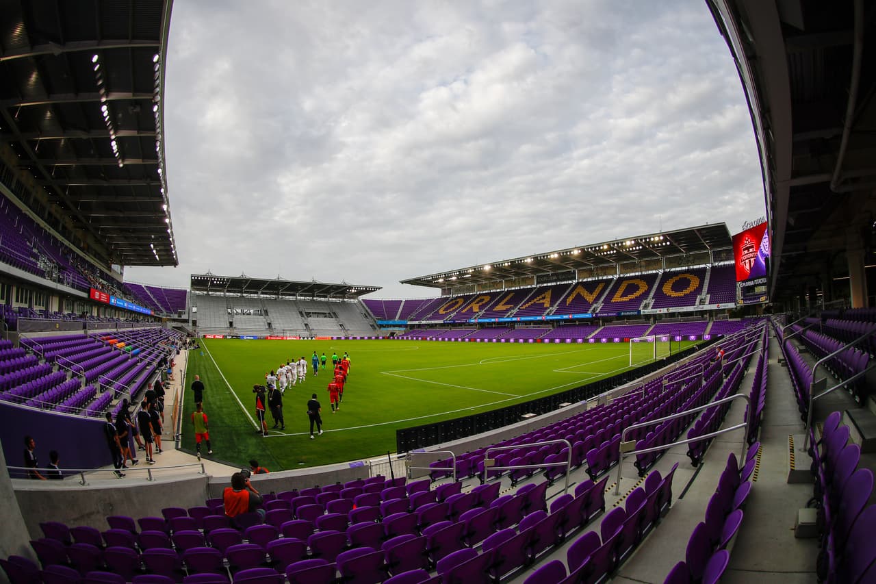 En el Exploria Stadium Orlando City SC superó por 3-2 a un Toronto FC en crisis.