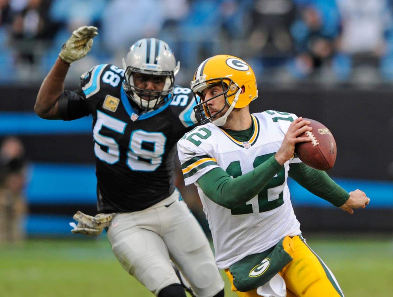 Los Carolina Panthers se afianzaron como los únicos invictos de la NFC al vencer 37-29 a los Green Bay Packers, estas son las mejores imágenes del partido.