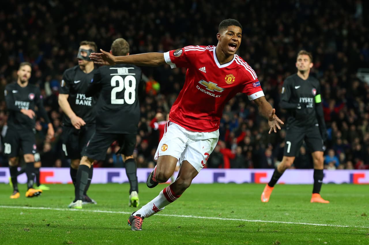 Marcus Rashford marcó un doblete con Manchester United