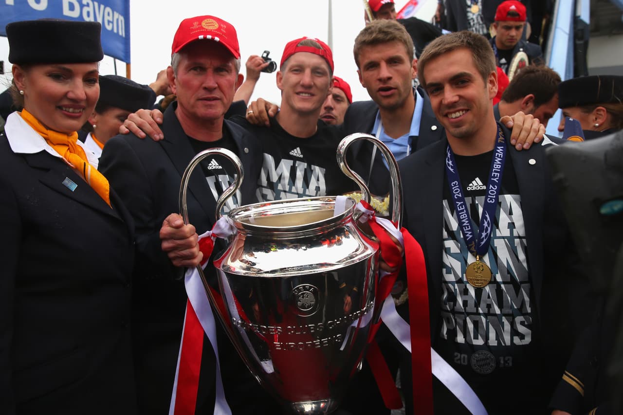 Vale la pena destacar que en este equipo ideal la influencia del actual entrenador Jupp Heynckes fue determinante, algo que podría repetirse en la presente temporada si logra consolidarse.