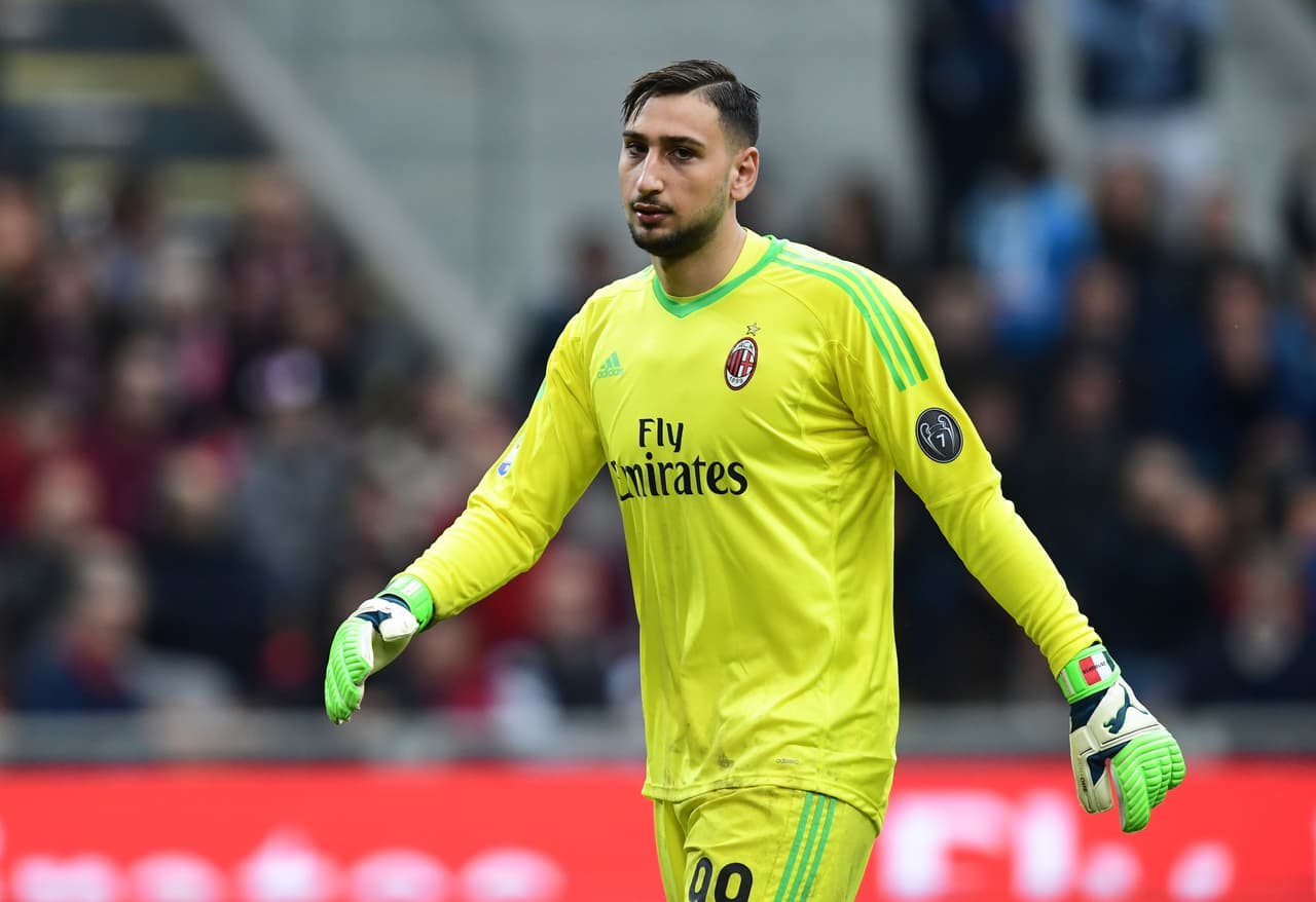7. Gianluigi Donnarumma (A.C. Milan - 19 años - Portero) - 73,7 millones de dólares.