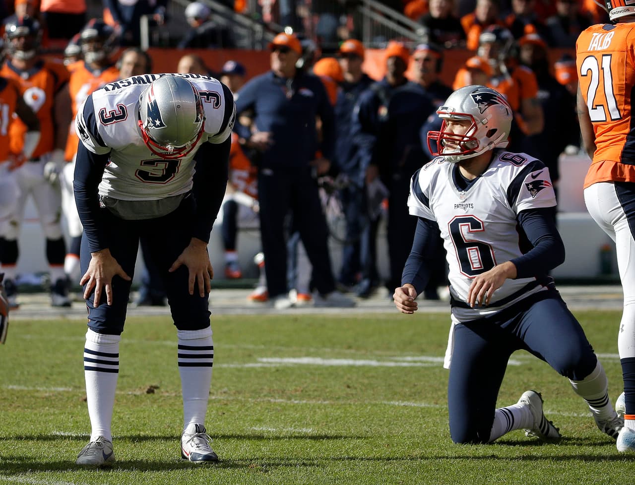 Además, el pateador STEPHEN GOSTKOWSKI falló un puntos extra en el primer cuarto del partido, rompiendo una racha de 523 puntos adicionales consecutivos conectado por el pateador de New England.