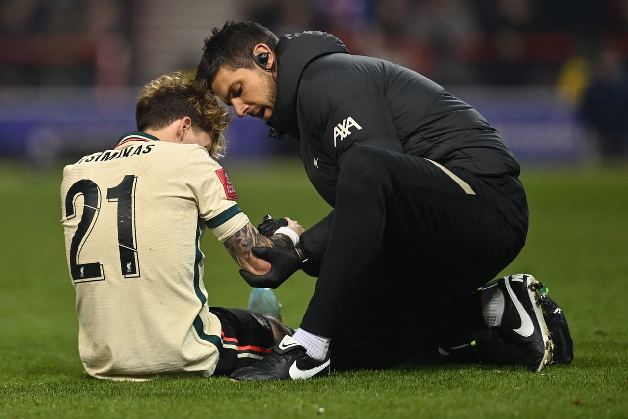 El Liverpool batalló más y apenas venció por 1-0 al Nottingham Forest para certificar su pase a las Semifinales, donde enfrentará al Manchester City.