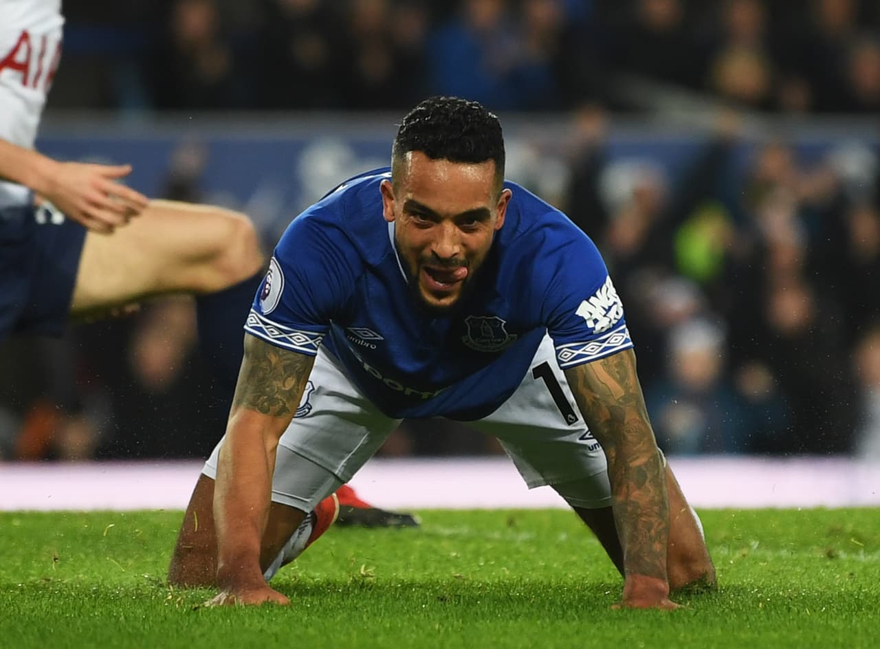 Delantero: Theo Walcott. Debutó con Inglaterra en 2006 y eso lo alejó de Jamaica, de donde tiene ascendencia.