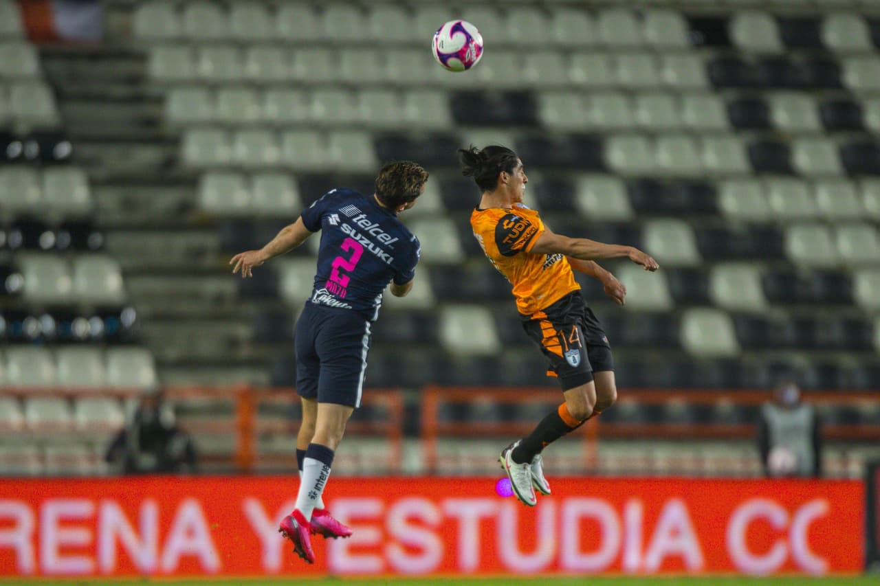 Con goles de Juan Pablo Vigón y Erick Aguirre, Pumas y pachuca no se pueden quedar con la victoria y se conforman con un punto.