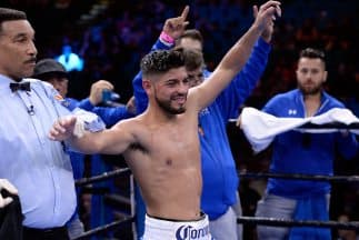 Abner Mares sufrió más de lo esperado ante Arturo Santos Reyes