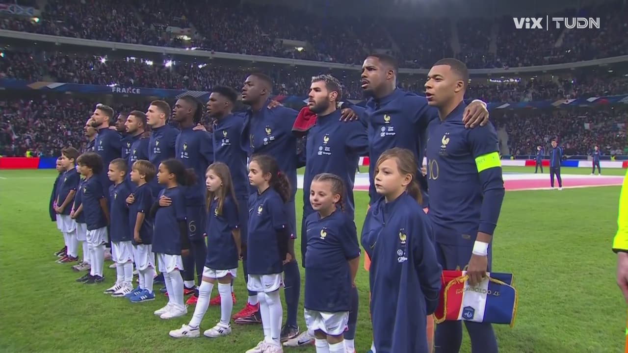 ¡Como si fuera oficial! La Marsellesa suena con fuerza en el Pierre-Mauroy