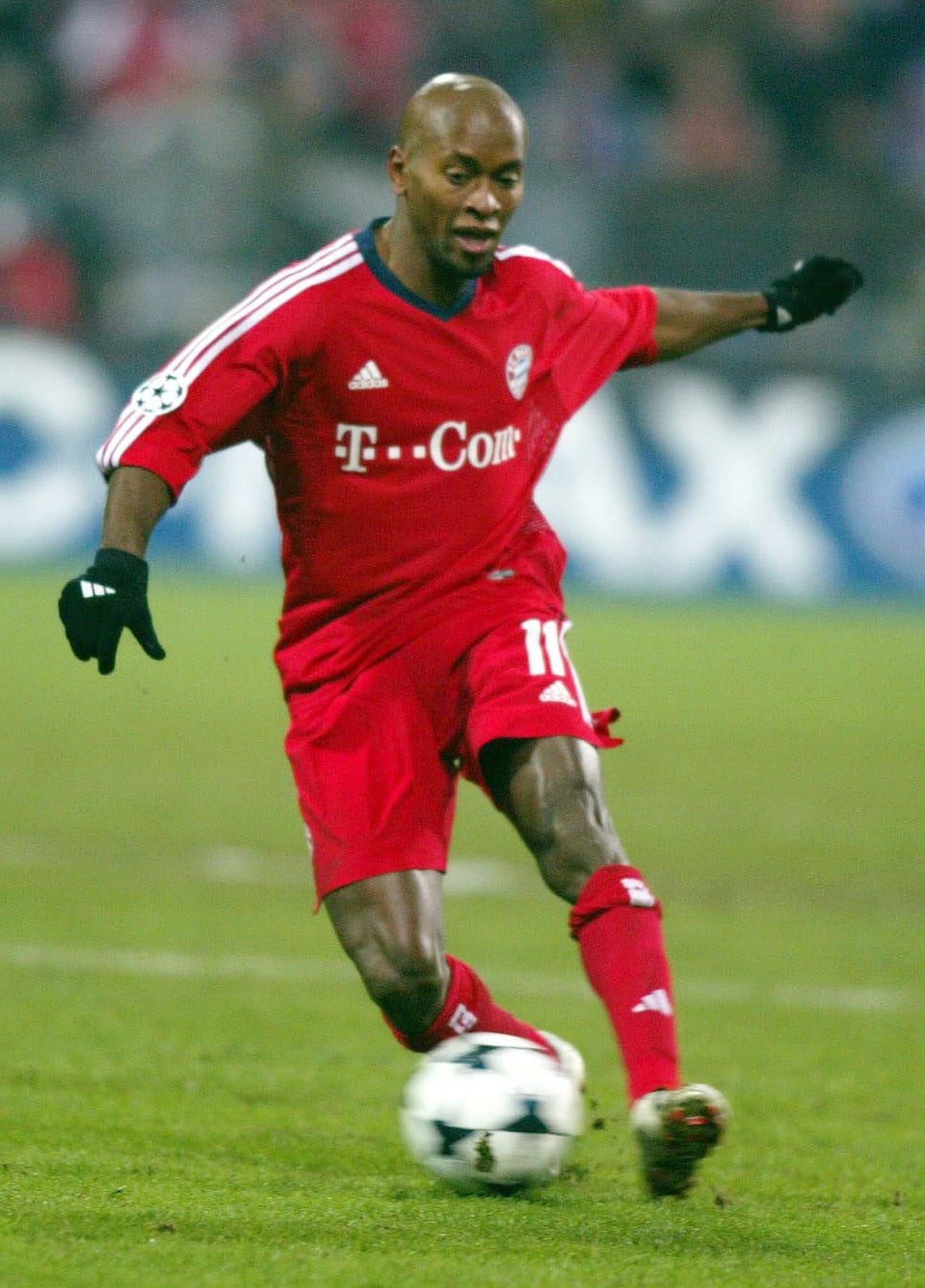 Del Madrid pasó al Flamengo, Bayer Leverkusen y Santos antes de llegar al Bayern Múnich. Fueron siete títulos con los 'Bávaros', tres Bundesliga y cuatro Copas de Alemania.