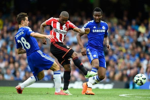 La visita lograría abrir el marcador con un gol de Fletcher al minuto 26.