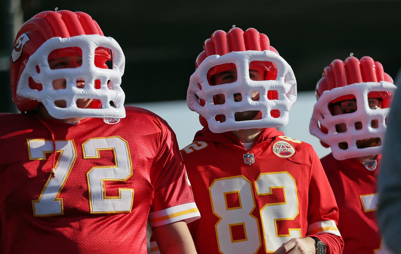 Pasión, locuras y disfraces, los fans de la NFL en la Semana 8.