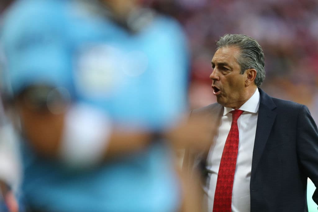 Tomás Boy está a un triunfo en casa de igualar lo hecho por Chepo con Chivas.