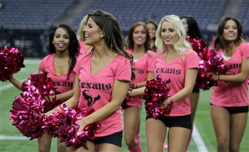 Checa lo mejor de las chicas en rosa de la NFL que apoyaron a la detección temprana del cáncer de mama.