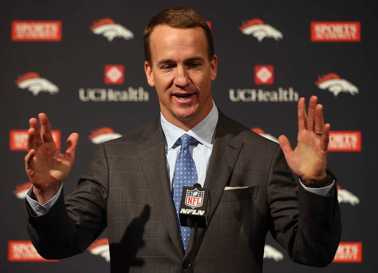 Peyton Manning se retiró de la NFL tras 18 gloriosos años de carrera con Colts y Broncos